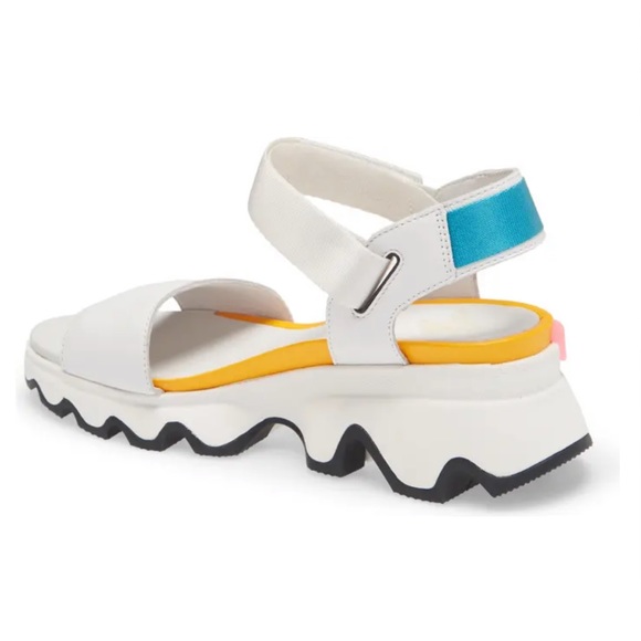 NEW!🎉 Sorel Sandal - Picture 4 of 6